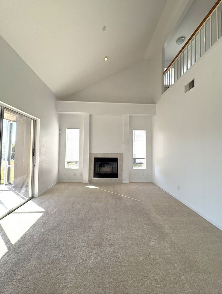 3940 Corveta Ct - Photo 4 of 25