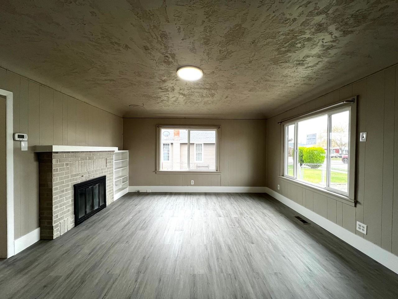 1013 S 9th Ave - Photo 2 of 20