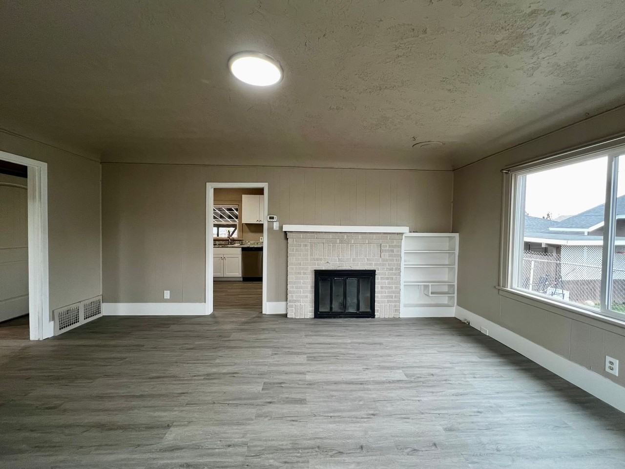 1013 S 9th Ave - Photo 3 of 20