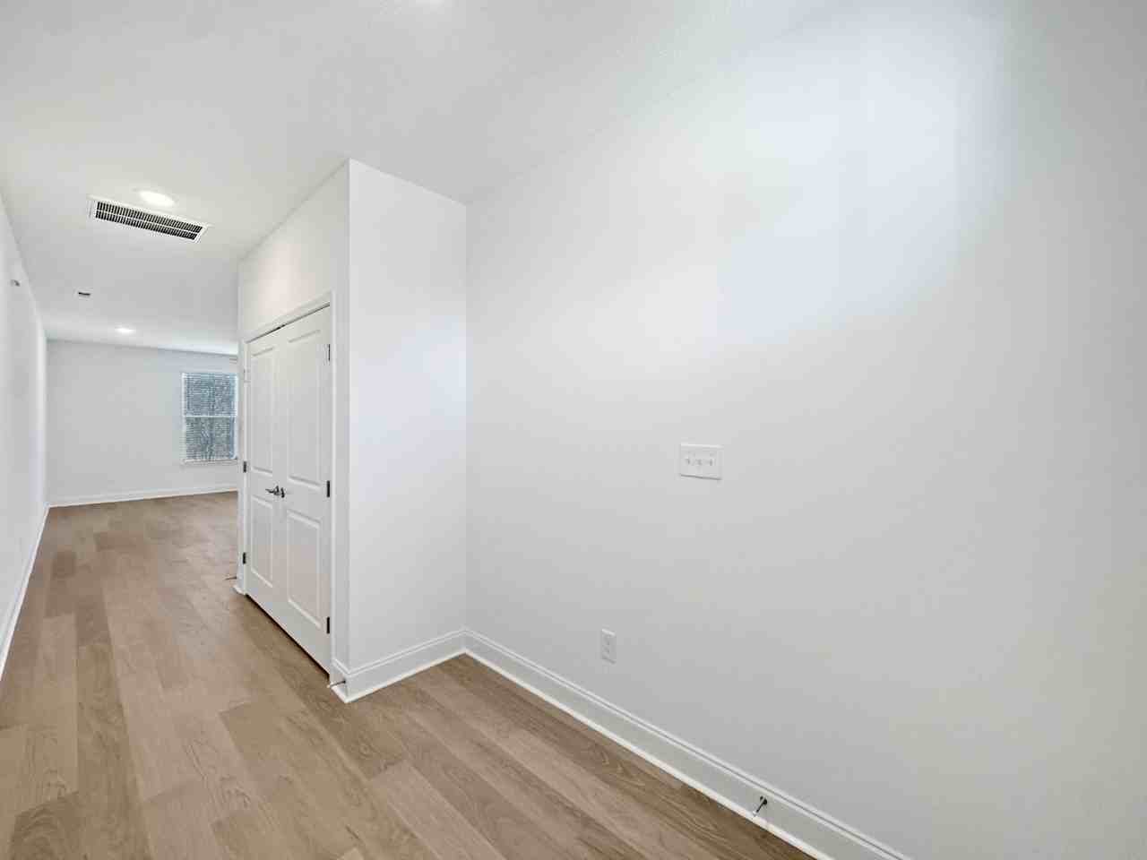 1724 Bennett Village Dr - Photo 5 of 32