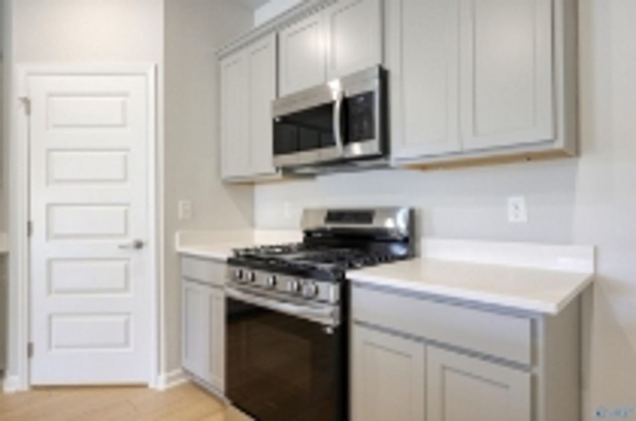 12392 Whitcomb Cir - Photo 2 of 5