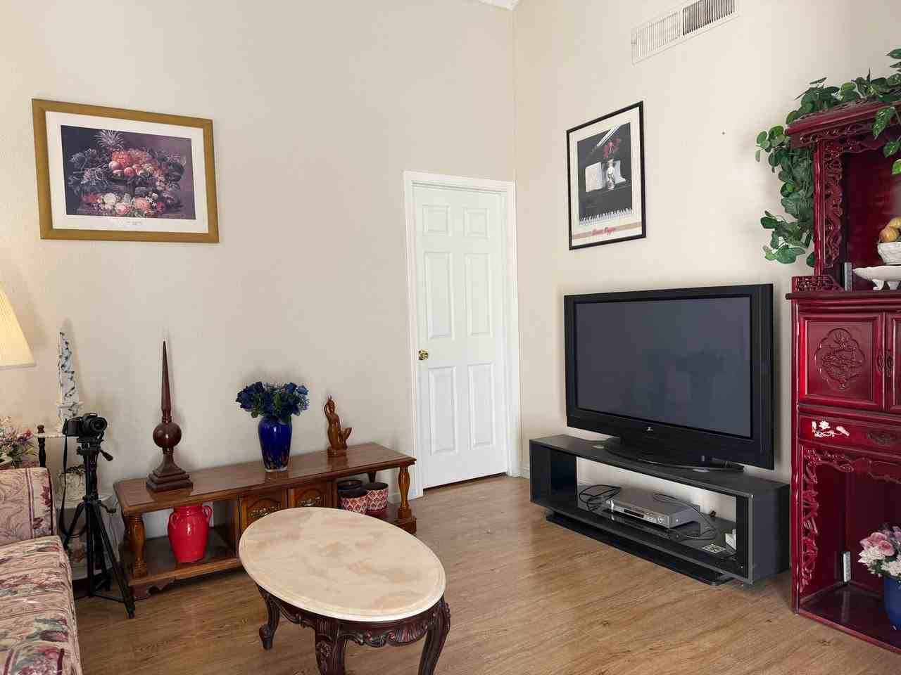 4421 Fernbrook Rd - Photo 2 of 30