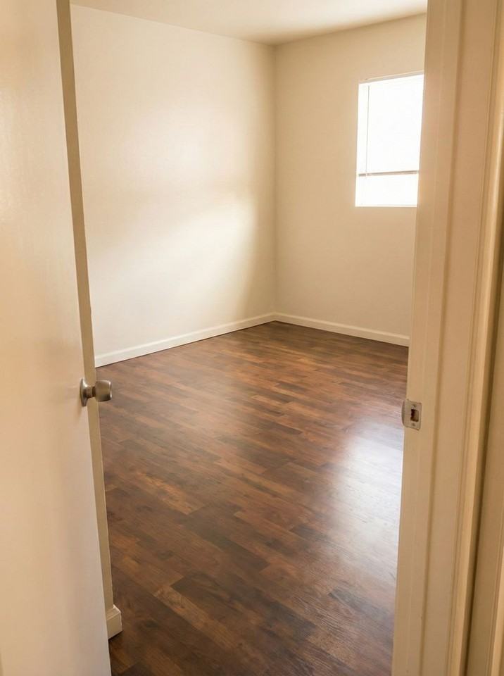 11818 Foothill Way #03 - Photo 5 of 6