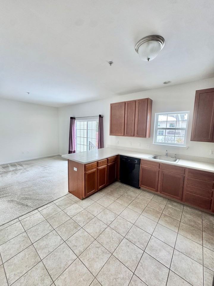 257 Milkweed Dr - Photo 7 of 25