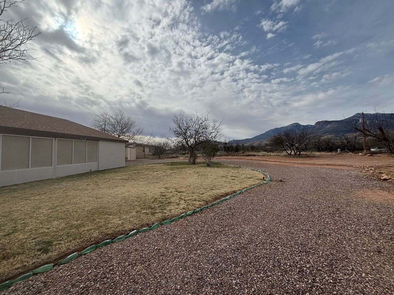 5342 S San Pedro Ave - Photo 4 of 40