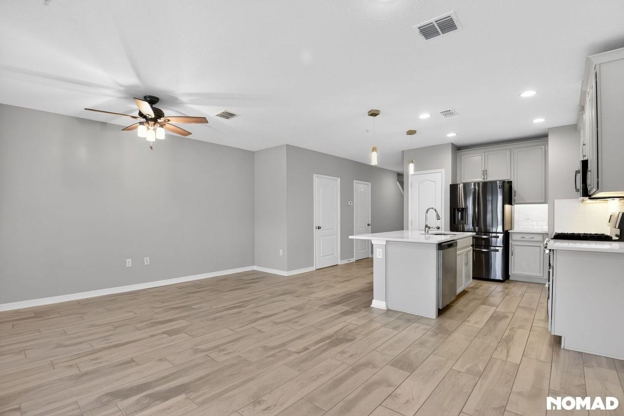 242 Evertree Loop - Photo 7 of 31