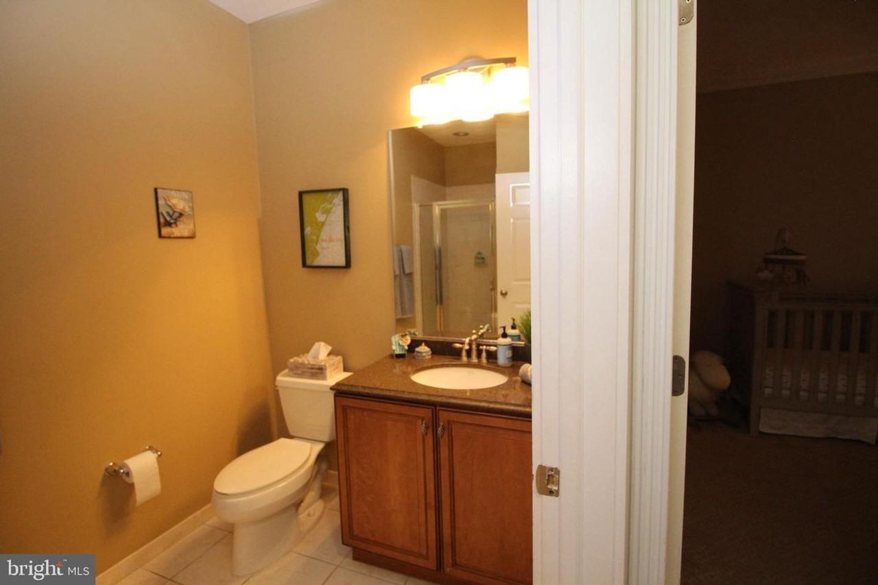 200 W Elm St - Photo 7 of 15