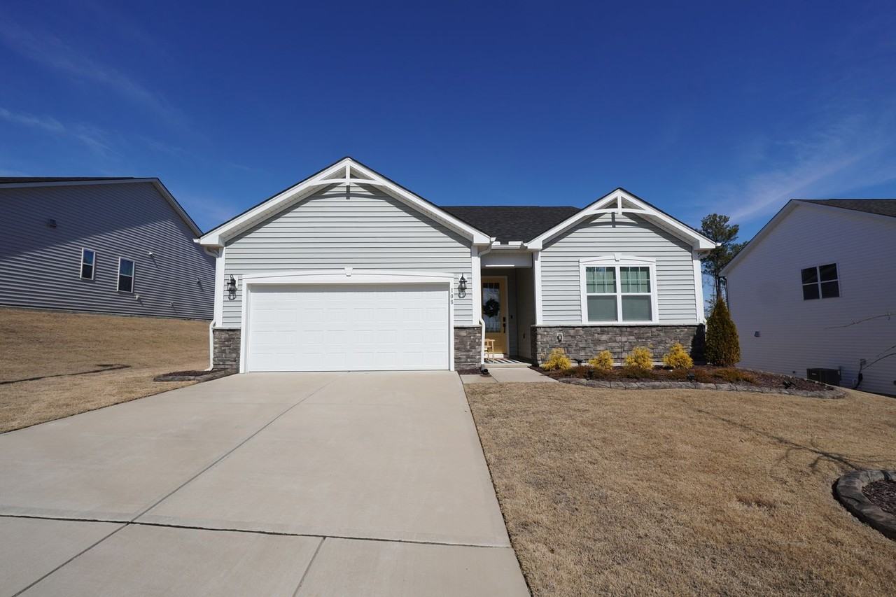 108 Providence Creek Dr - Photo 3 of 34