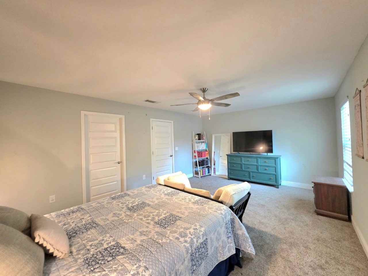 876 Smiley Cir - Photo 2 of 20