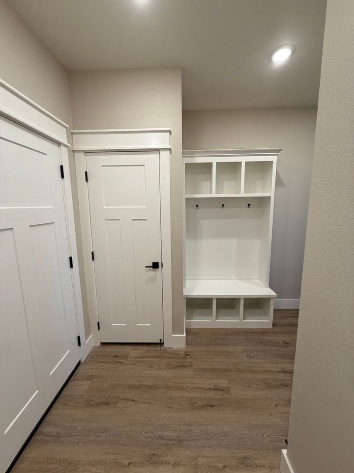 428 E Will Rogers Blvd - Photo 4 of 19