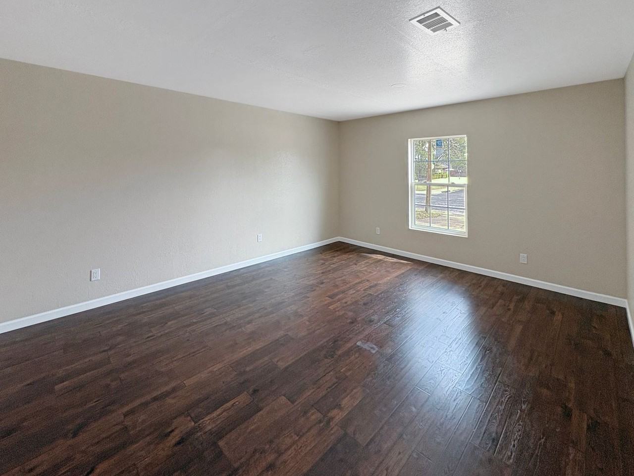 200 W Rojo Dr - Photo 5 of 13