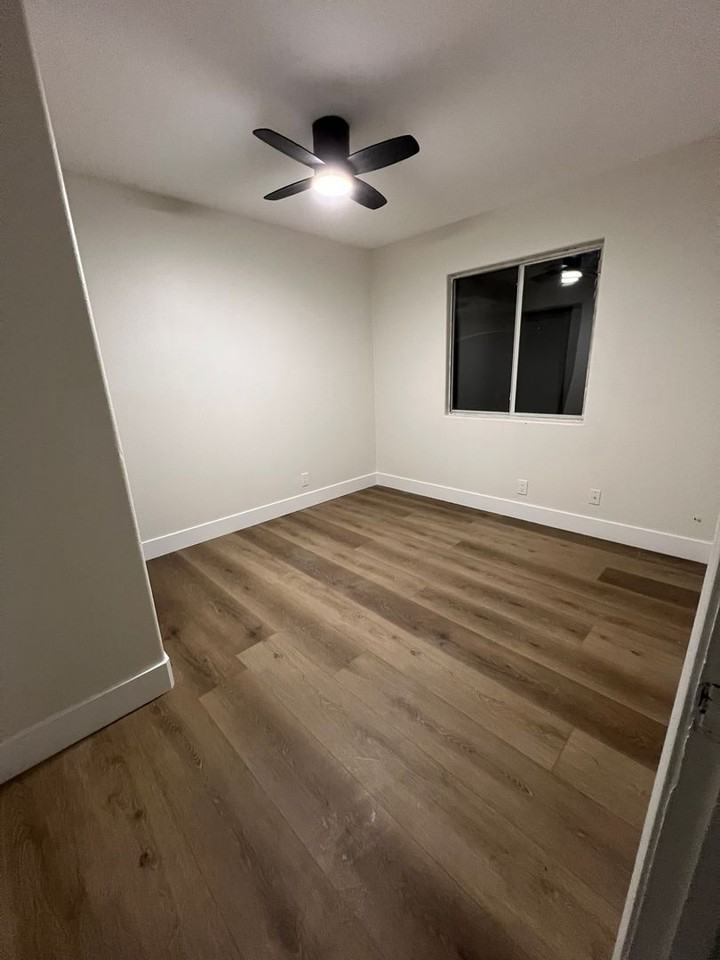 786 E North Way - Photo 2 of 21