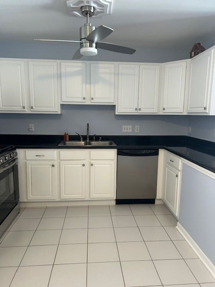 318 57th St - Photo 6 of 26