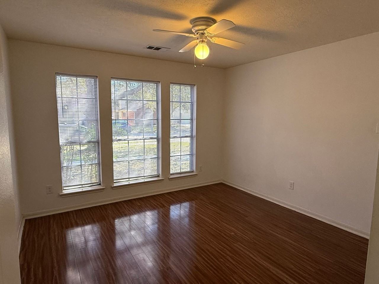 2830 Burgess Hill Ct - Photo 6 of 23