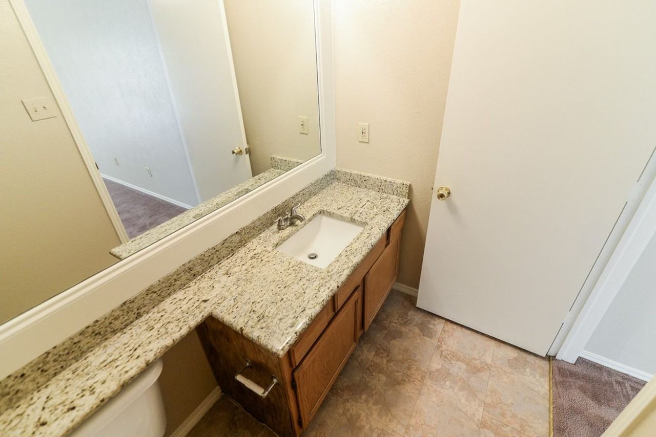 864 Brockden Dr - Photo 3 of 18
