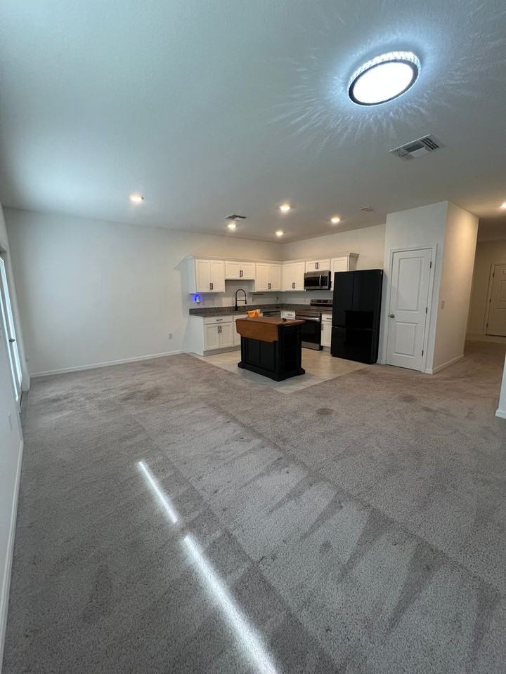 117 Mandovi St - Photo 6 of 18