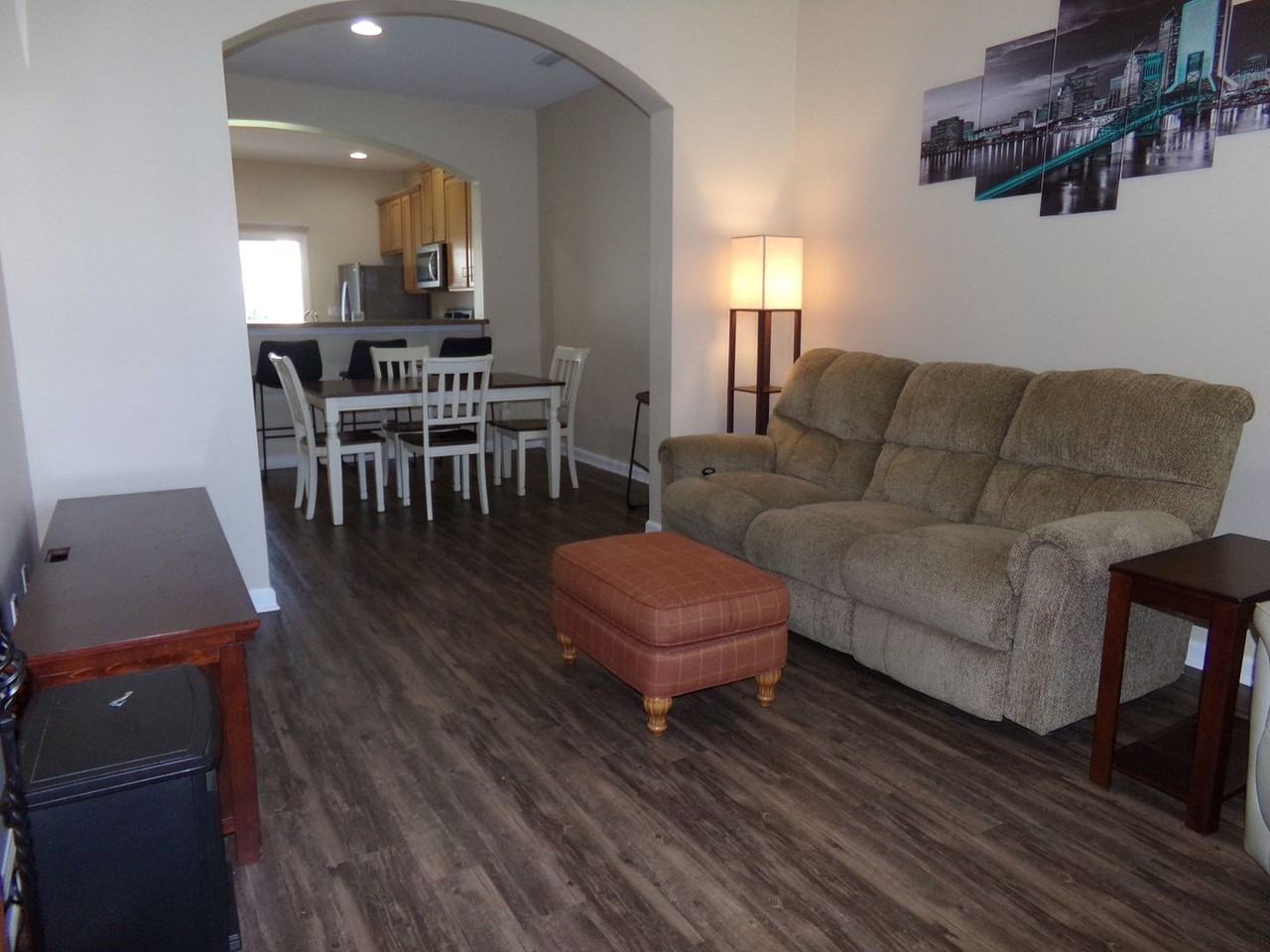 13052 Sunset Lake Dr - Photo 2 of 15