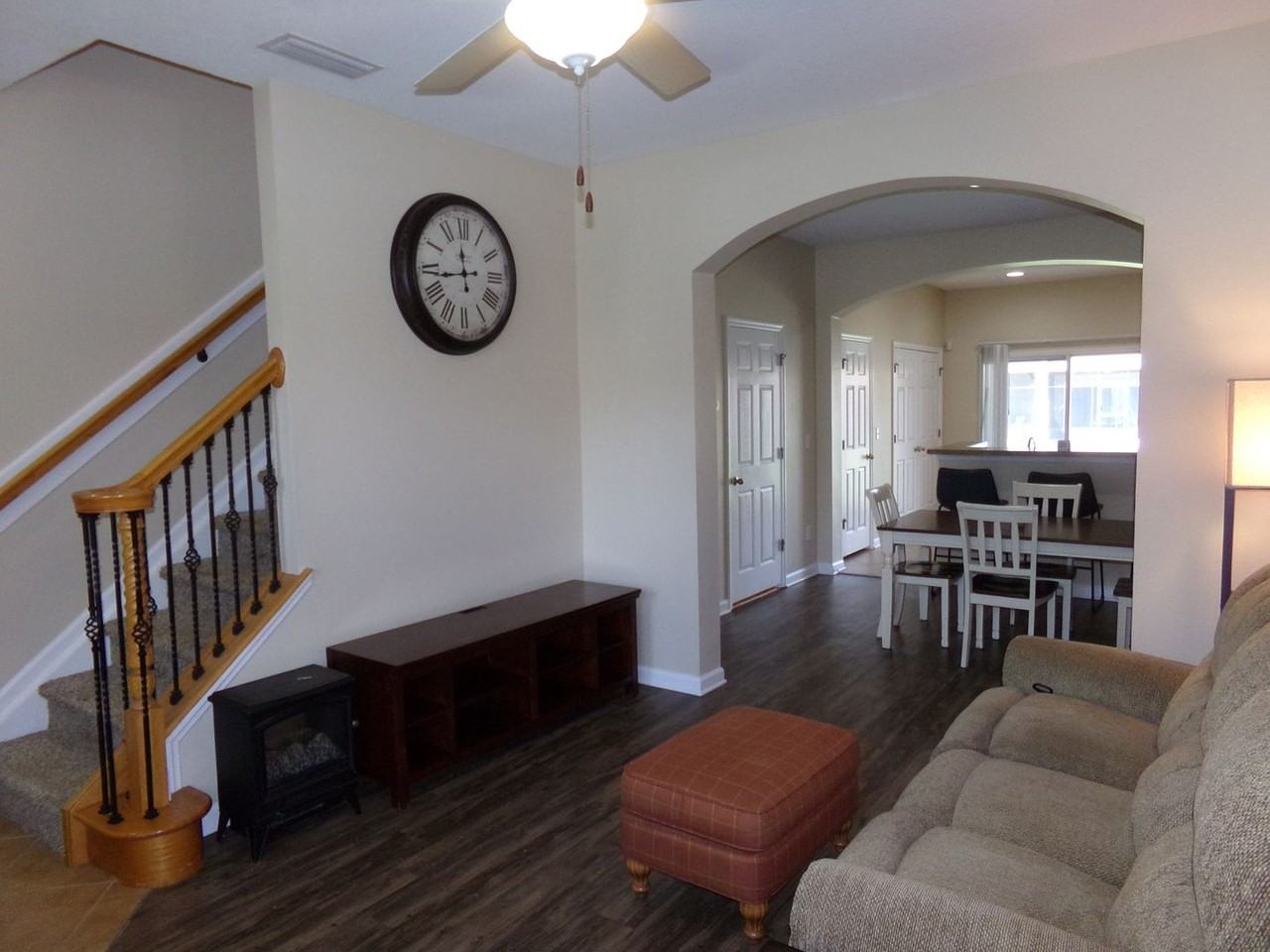 13052 Sunset Lake Dr - Photo 4 of 15