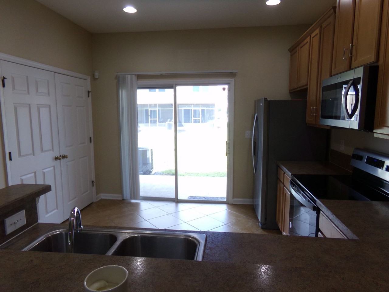 13052 Sunset Lake Dr - Photo 6 of 15