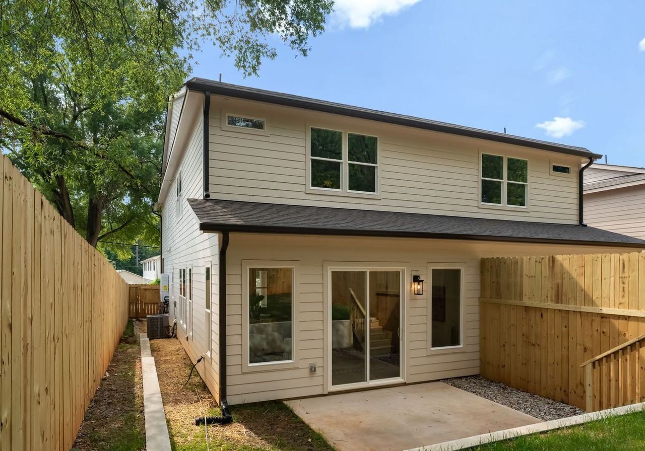 2417 Pruitt St - Photo 2 of 32