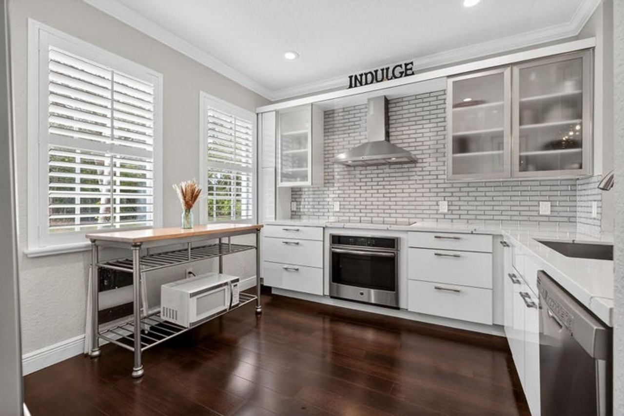 203 E Thatch Palm Cir - Photo 6 of 50