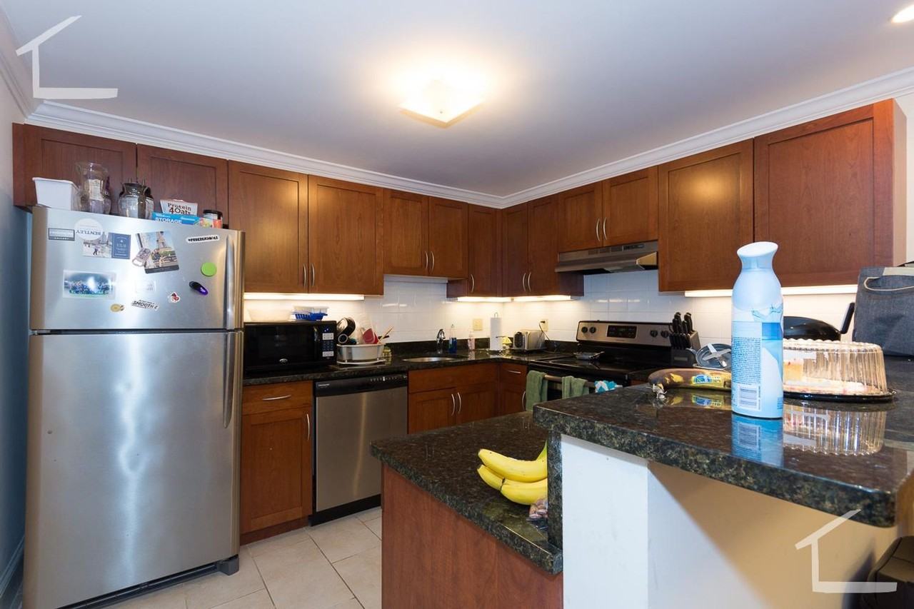 25 Glenville Ave - Photo 6 of 8
