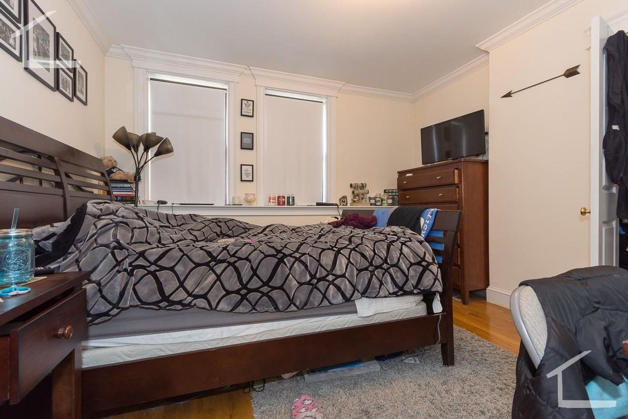 25 Glenville Ave - Photo 7 of 8