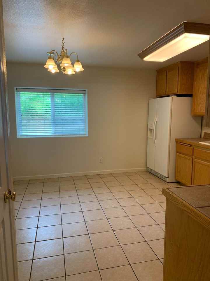 607 E Monte Vista Ave #AB - Photo 4 of 11