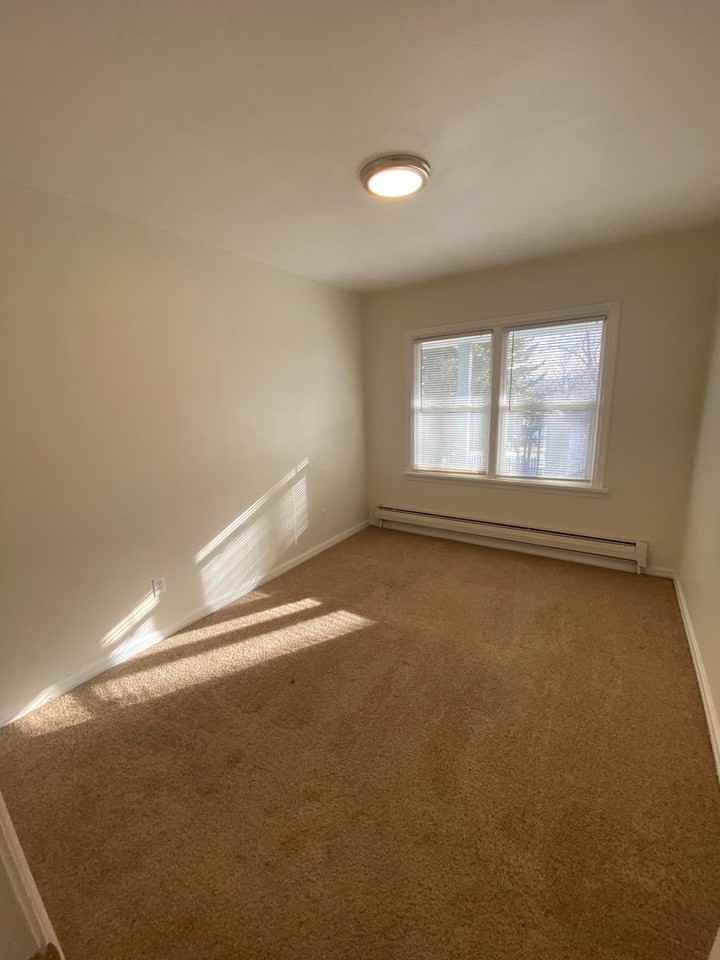 St Lawrence & Humboldt - Photo 4 of 20