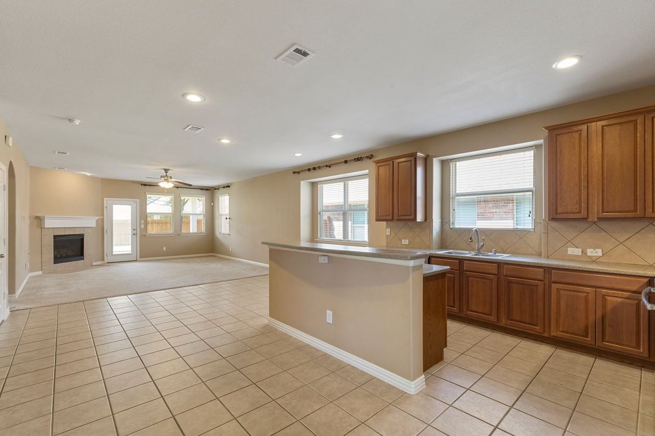 2931 N Camino Lagos - Photo 6 of 34