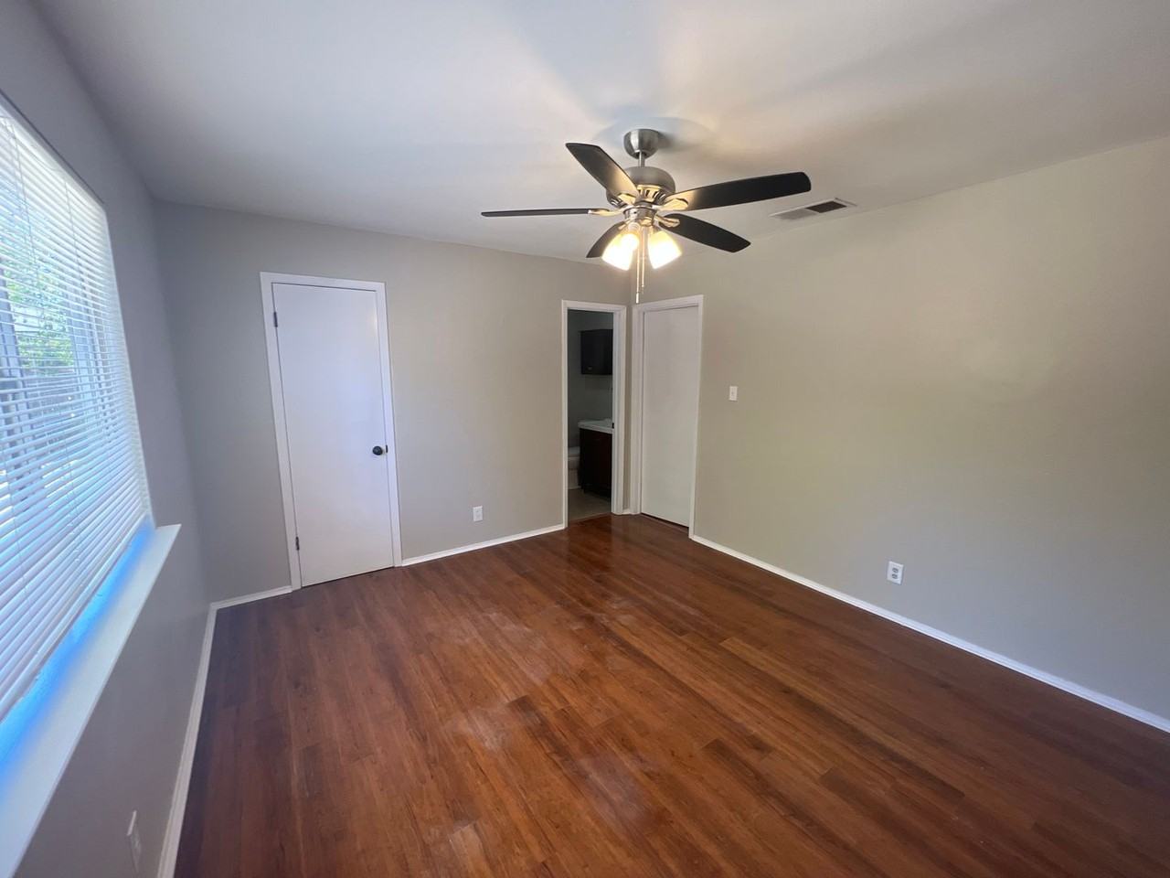 817 Cactus Dr - Photo 6 of 13