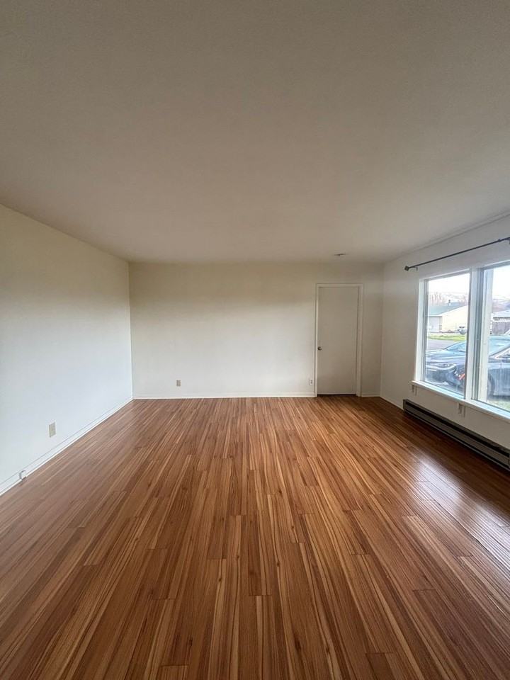 3414 W 8th St - Photo 5 of 19