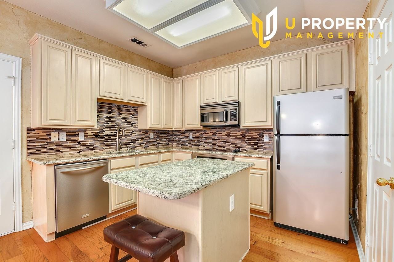 18719 Riverstone Ct - Photo 7 of 23