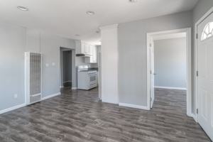 featured image of 1242 1/2 W 93rd St