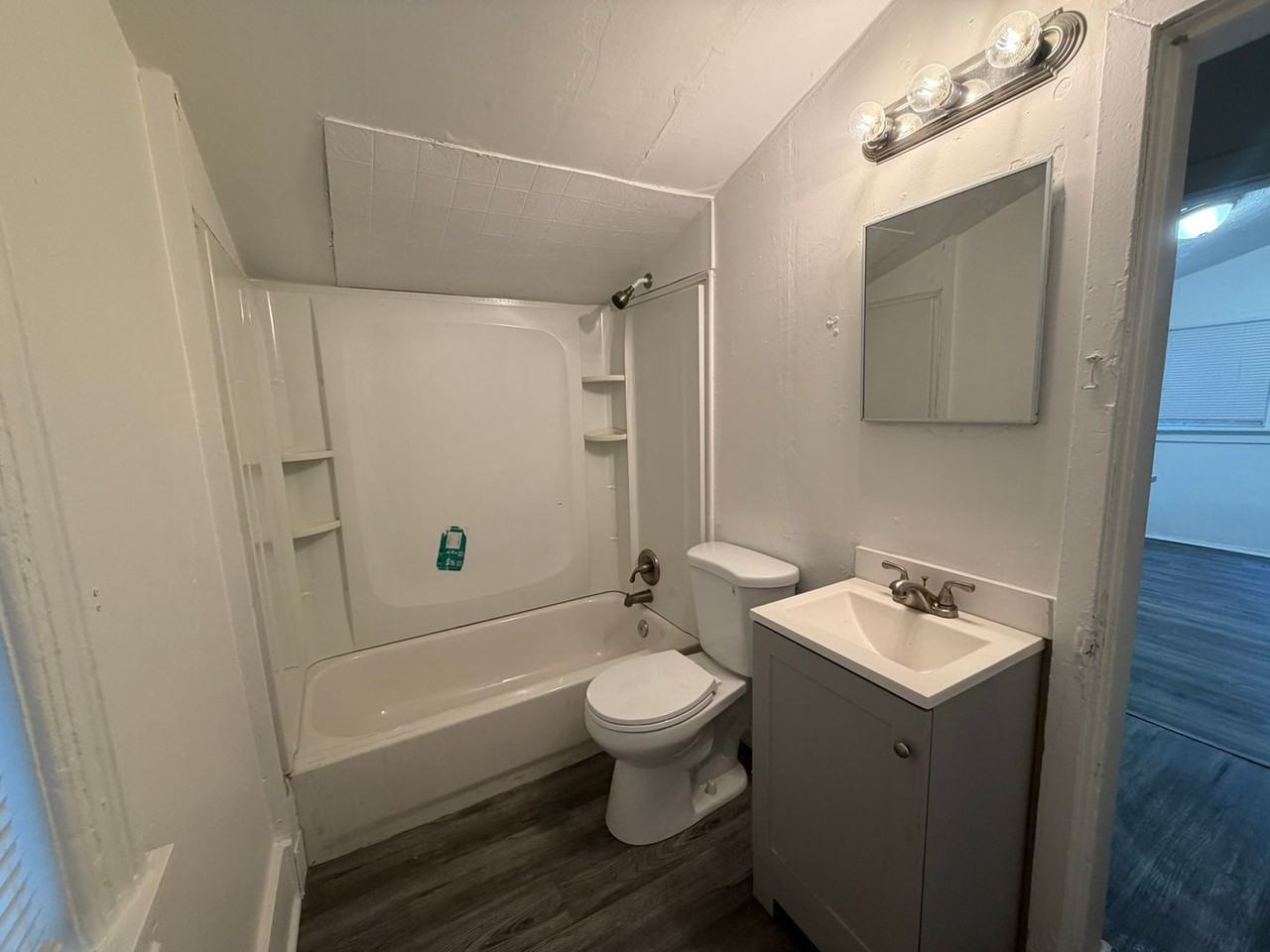 919 W Genesee Ave - Photo 6 of 13