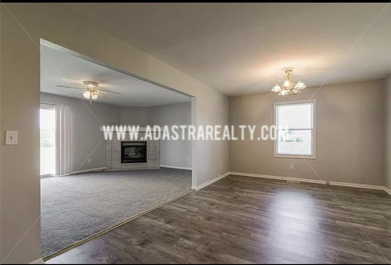 908 N Elm St - Photo 3 of 17