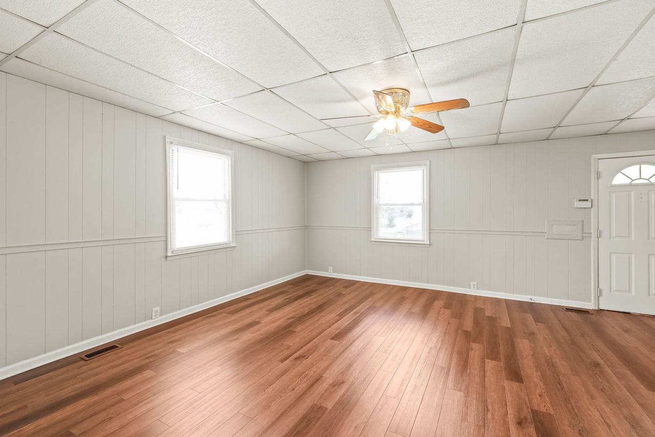 1113 W 4th Ave - Photo 5 of 35