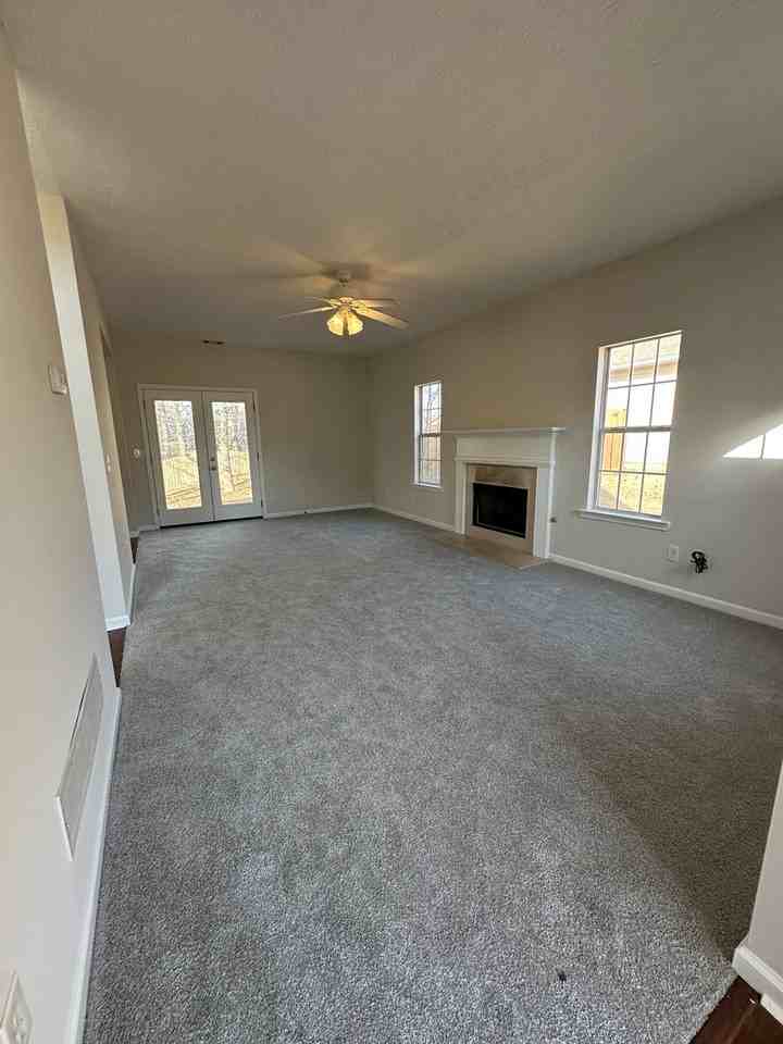 3392 English Oaks Dr Nw - Photo 3 of 9