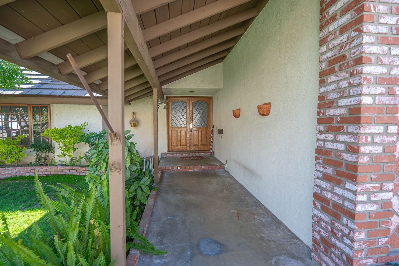 25356 Avenida Ronada - Photo 2 of 31