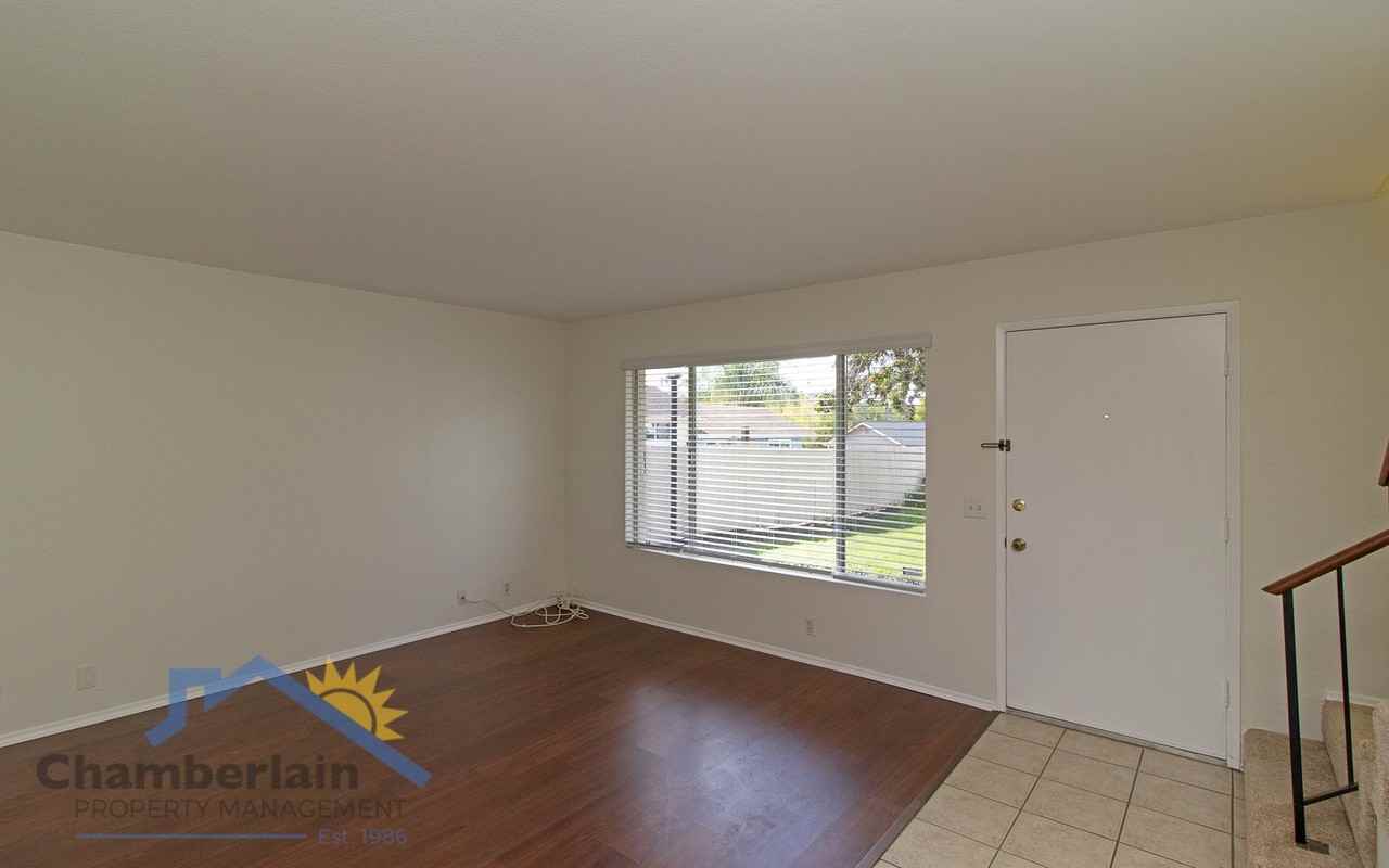 4102 Beacon Pl - Photo 4 of 26