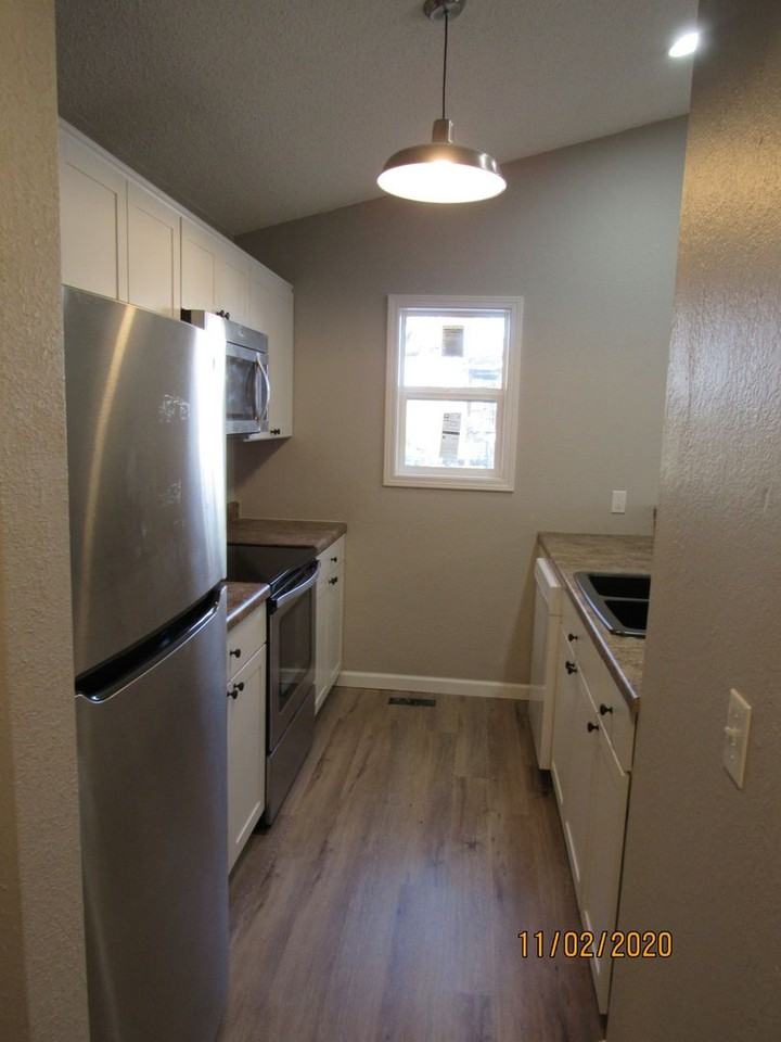 966 Murphy Rd - Photo 5 of 26