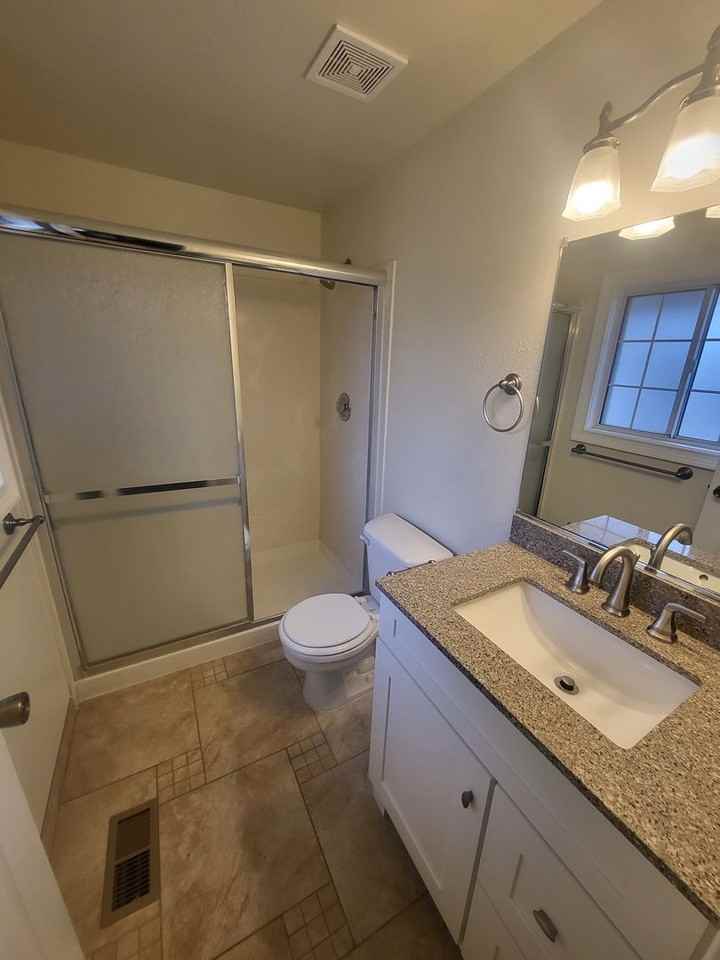 1551 Rolling Hills Dr - Photo 7 of 12