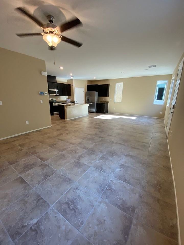 7312 Halo Falls St - Photo 2 of 21