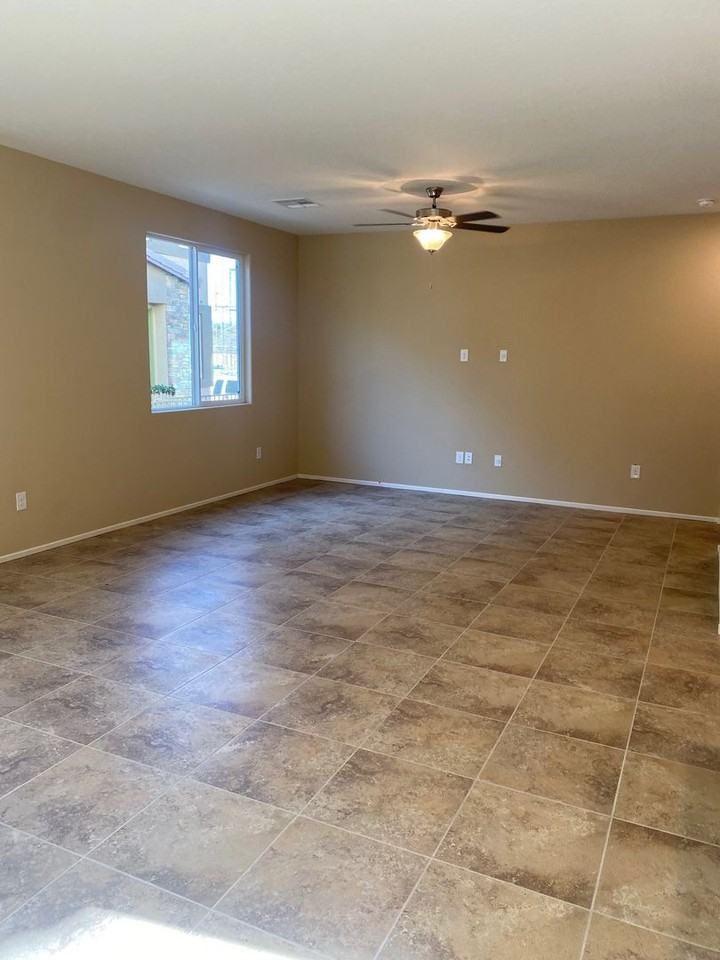 7312 Halo Falls St - Photo 7 of 21