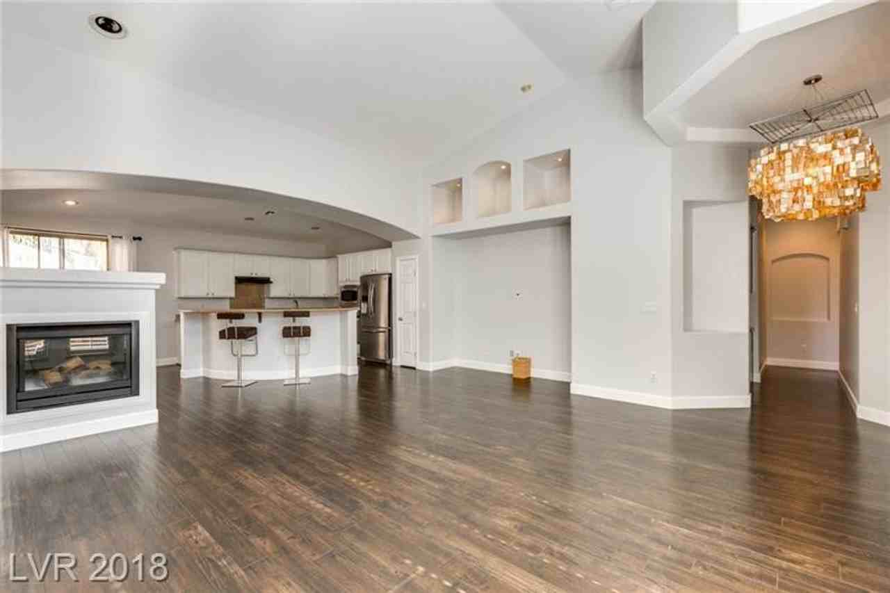 5752 Murtiga Ct - Photo 3 of 34