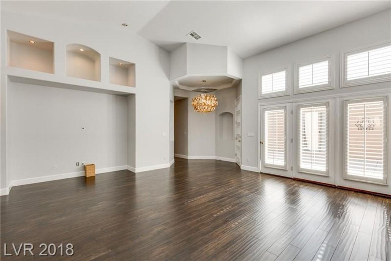 5752 Murtiga Ct - Photo 6 of 34