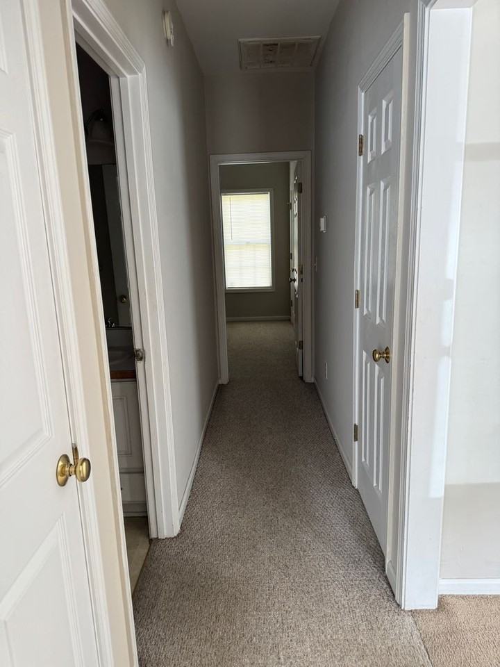 1216 Stoneridge Ln - Photo 6 of 6