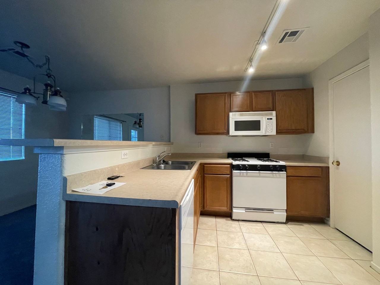 5770 Vista Serena Way #101 - Photo 5 of 20