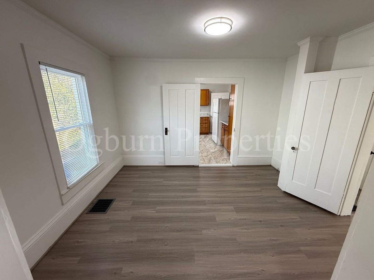 1607 Thurmond St - Photo 6 of 10