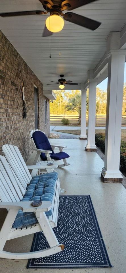 15806 Sw 103rd Ave - Photo 4 of 36